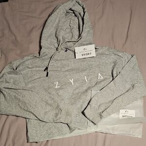 ZYIA Women's Gray Crop Hoodie